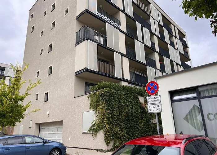 Luxury Close To Centre, Vusch Private Parking Included Košice