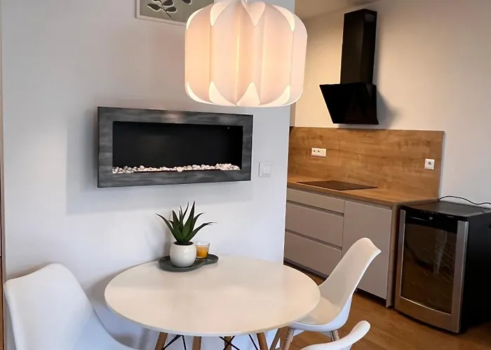 Apartamento Luxury Close To Centre, Vusch Private Parking Included *