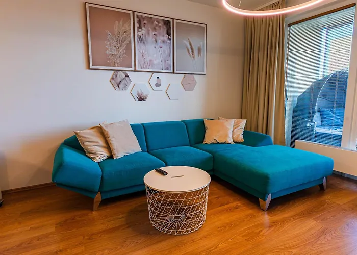 Luxury Close To Centre, Vusch Private Parking Included *