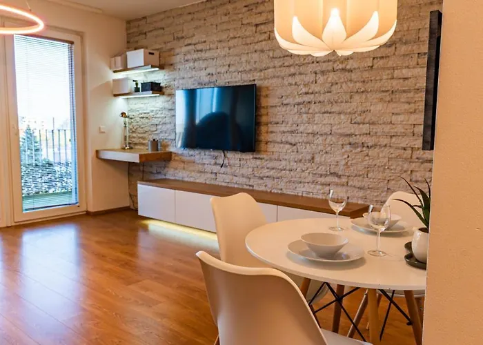 Apartamento Luxury Close To Centre, Vusch Private Parking Included