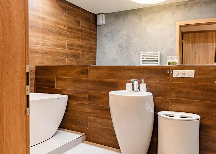 Luxury Close To Centre, Vusch Private Parking Included Apartamento Košice