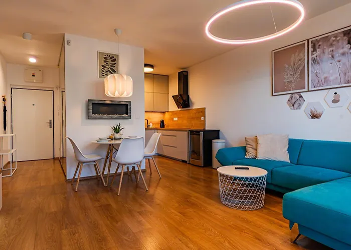 Luxury Close To Centre, Vusch Private Parking Included *