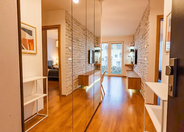 Luxury Close To Centre, Vusch Private Parking Included Apartamento Košice